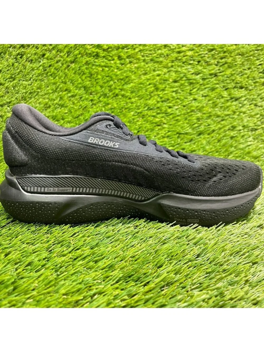 Brooks Adrenaline GTS 24 Womens Size 6 Black Athletic Running Shoes Sneakers